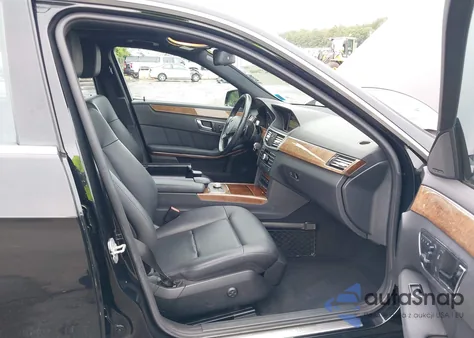 2011 Mercedes-Benz E 350 4Matic из США, поврежденный, VIN WDDHF8HB7BA418032